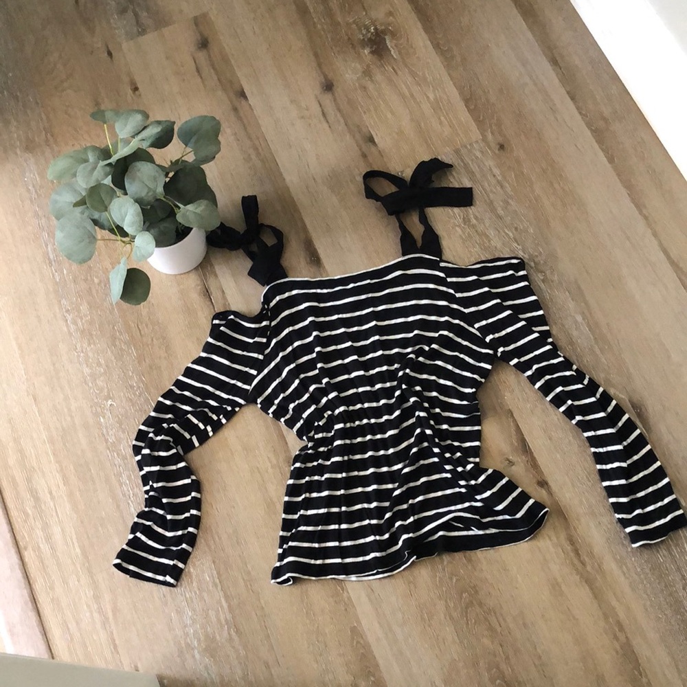 TopShop Black & White Striped Tie Shoulder Top Size 6